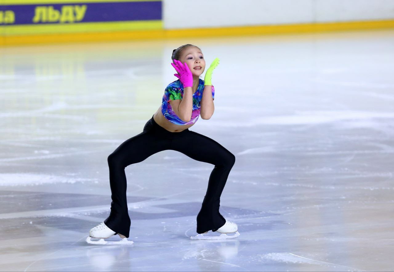 выступление спортмена по фигурному катанию из СК Армия фигурного катания